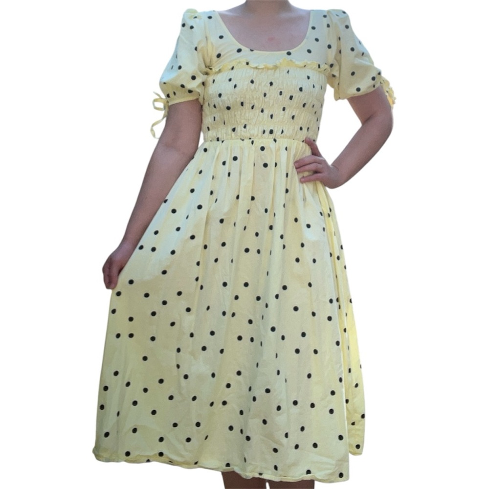 Influence Yellow Polka Dot Puff Sleeve Dress – Size 8 (Fits Small)